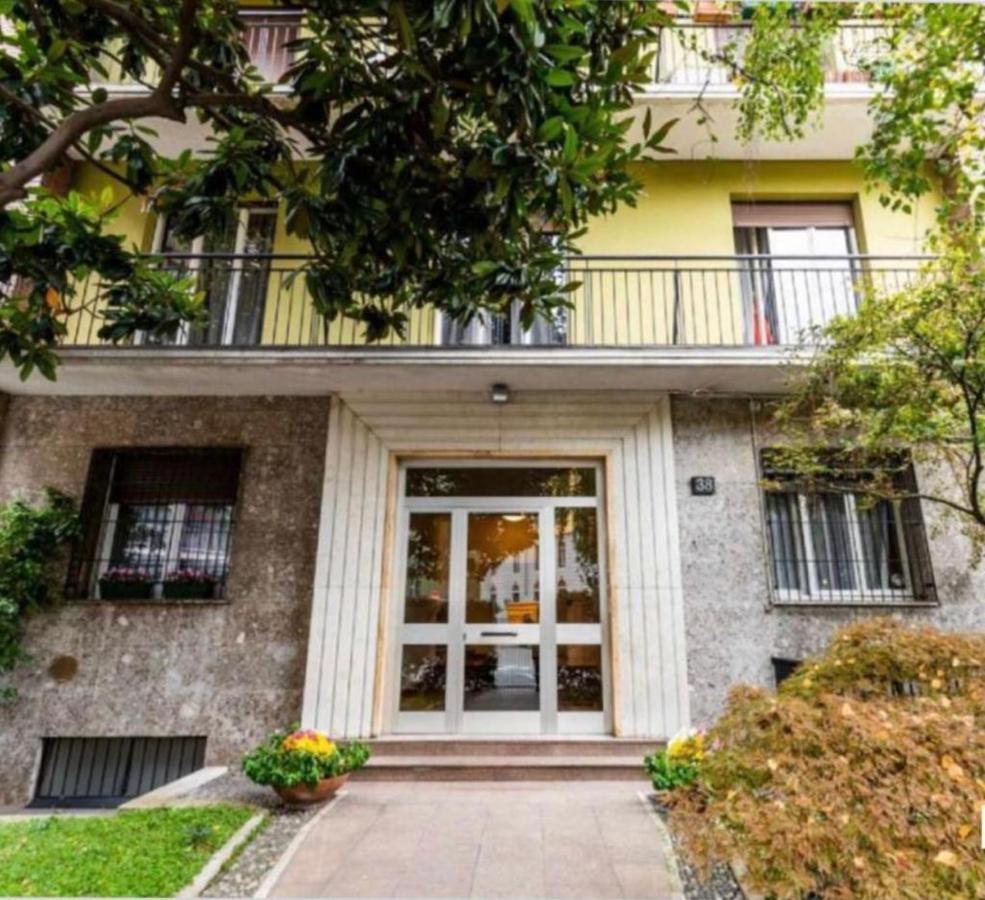 Elegante Appartamento In Zona Tortona-Solari Milano Ngoại thất bức ảnh